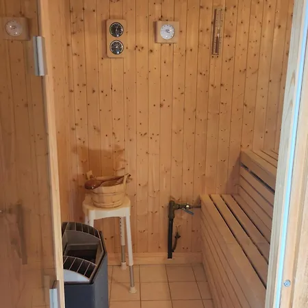 Leilighet Coazy With Sauna *